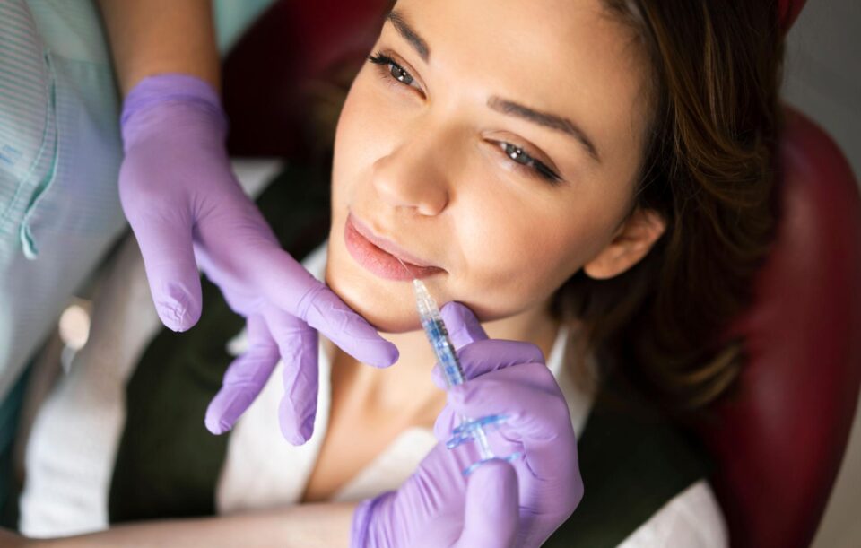 Professional dermal fillers treatment for facial rejuvenation in Dubai by Dr Mutaz Makhzomi